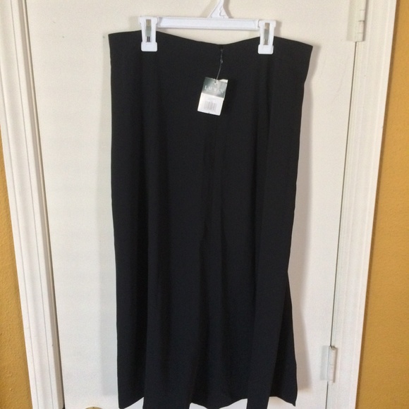 LRL Ralph Lauren women's size 6 knee length double side slit skirt - Picture 3 of 3